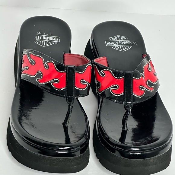 Harley-Davidson Shoes - Harley Davidson Vtg Thong Sandals Sunrise Red Flame Chunky Platform so 7.5